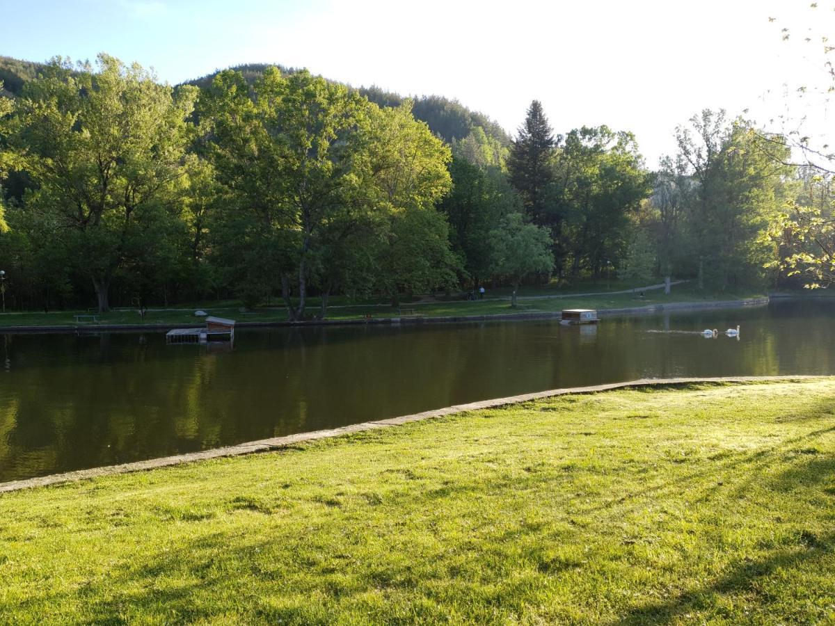 Sunny Apartment Blagoevgrad Bagian luar foto