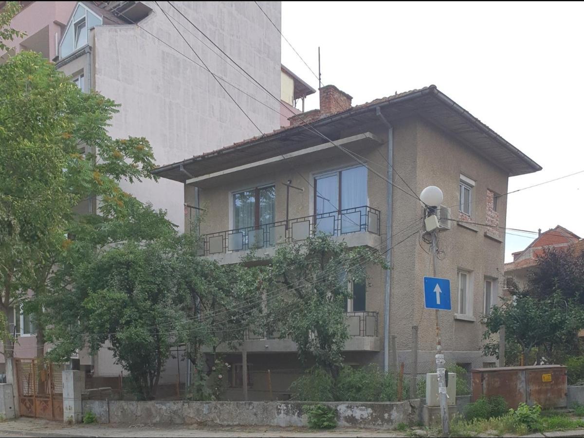 Sunny Apartment Blagoevgrad Bagian luar foto